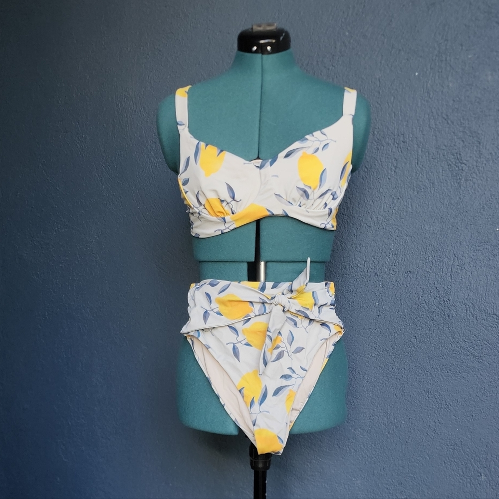 Kitty & Vibe Lemon Bikini Set